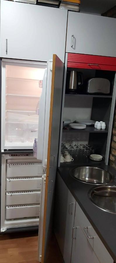 Twin Studio Apartments Zemun Belgrado Exterior foto