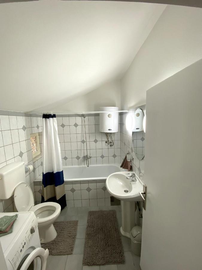 Twin Studio Apartments Zemun Belgrado Exterior foto